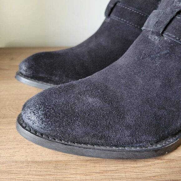 EUC CHARLES BY CHARLES DAVID BLACK BUCKLED GENUINE LEATHER BOOTIES SIZE 9.5 WMNS - Picture 12 of 16